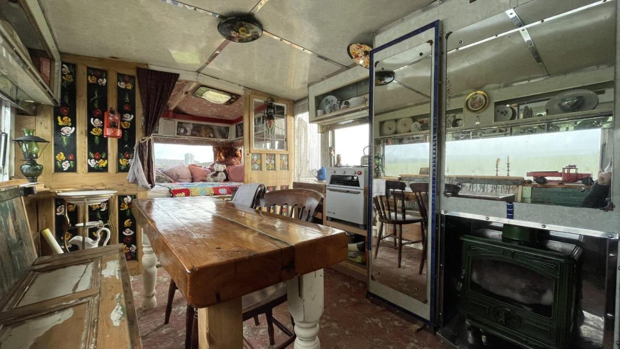 2 X Double Bed Glamping Wagon At Dalby Forest Scarborough Exteriér fotografie